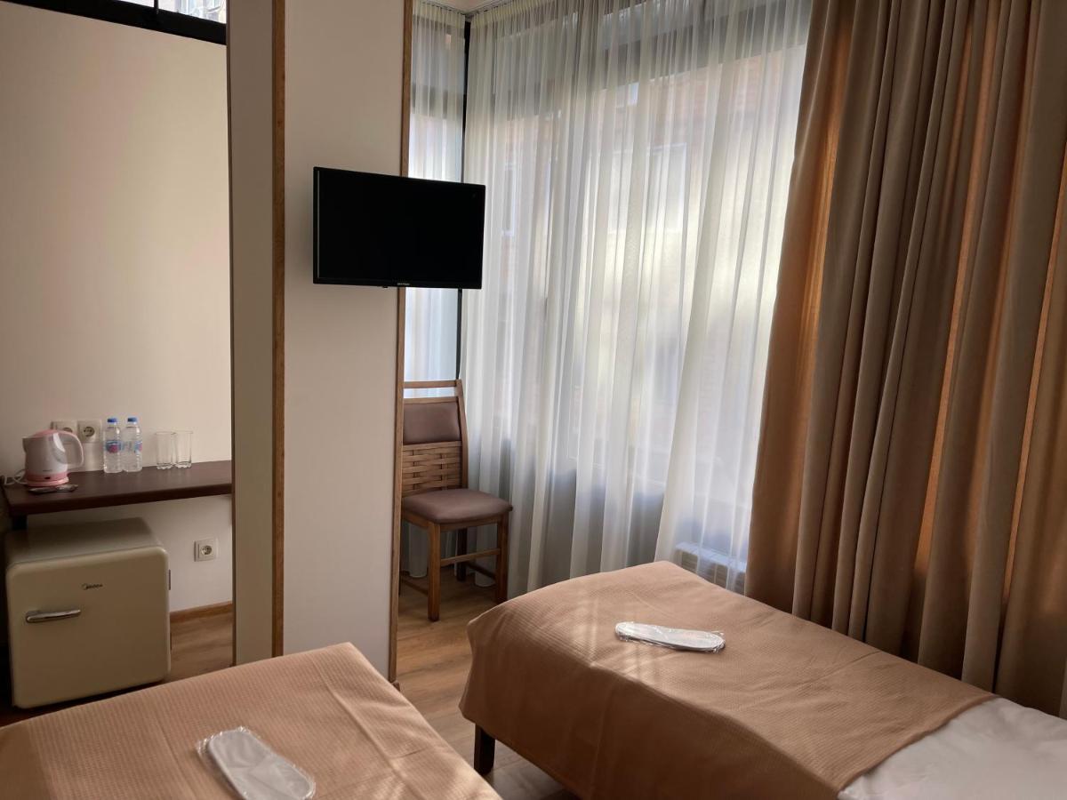 Art Family Hotel Tbilisi Cameră foto