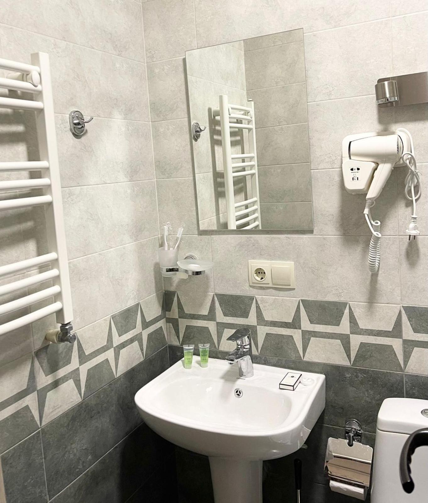 Art Family Hotel Tbilisi Exterior foto